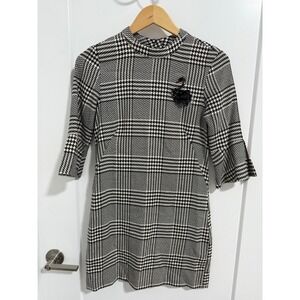 H&M Black White Houndstooth Dress Mock Neck Bell Sleeve Swan Brooch Mini Size 2‎